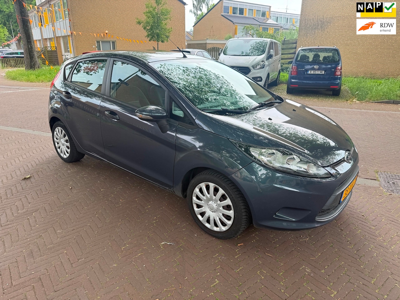 Ford Fiesta - Tweede eigenaar / 130.000 NAP / 5 deurs / Nette auto - AutoWereld.nl