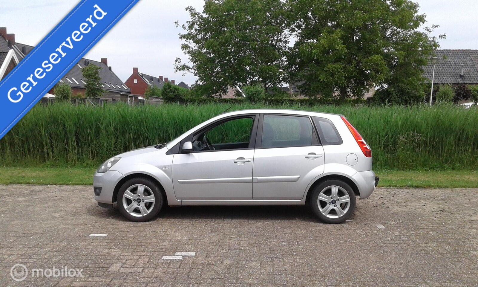 Ford Fiesta - 1.3-8V Futura XL Nette auto met APK en onderhoud - AutoWereld.nl