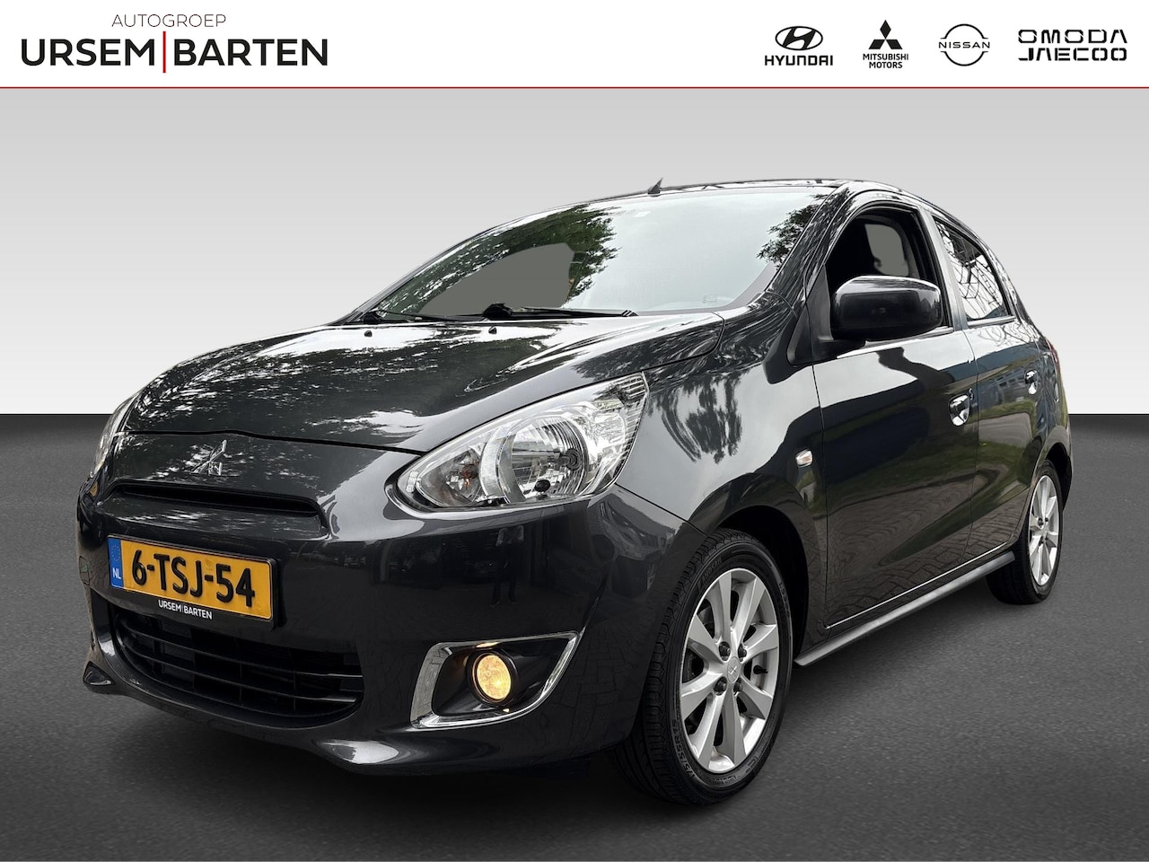 Mitsubishi Space Star - 1.2 Intense+ | Airco | Keyless entry | Trekhaak - AutoWereld.nl
