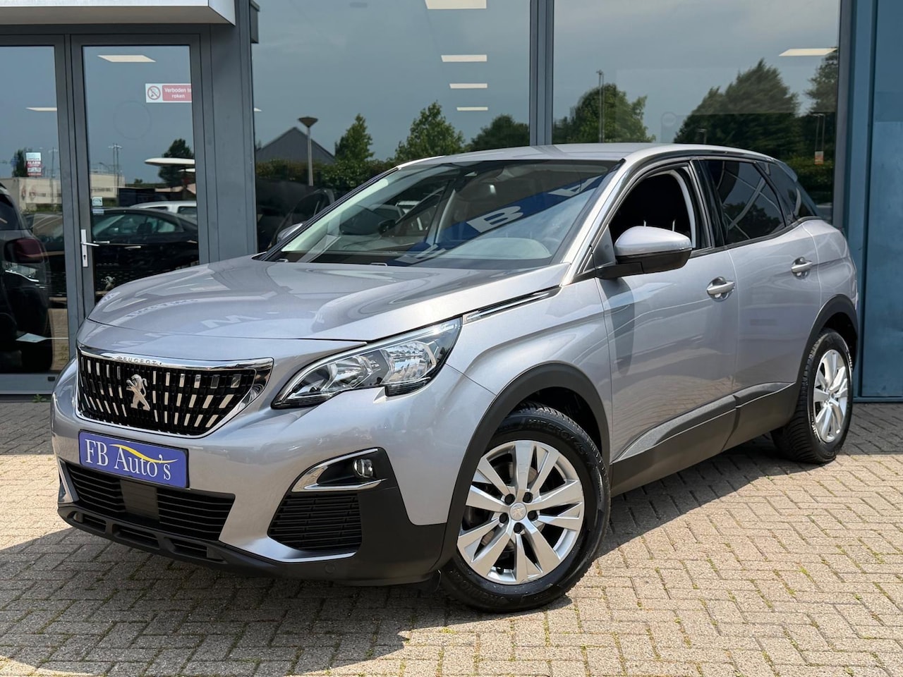Peugeot 3008 - 1.2 PureTech Active Airco Lmv Cruise Navi - AutoWereld.nl