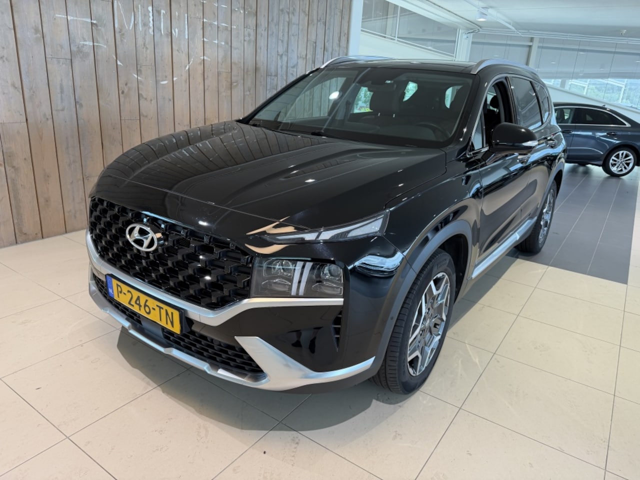 Hyundai Santa Fe - 1.6 T-GDI HEV PrSky - AutoWereld.nl