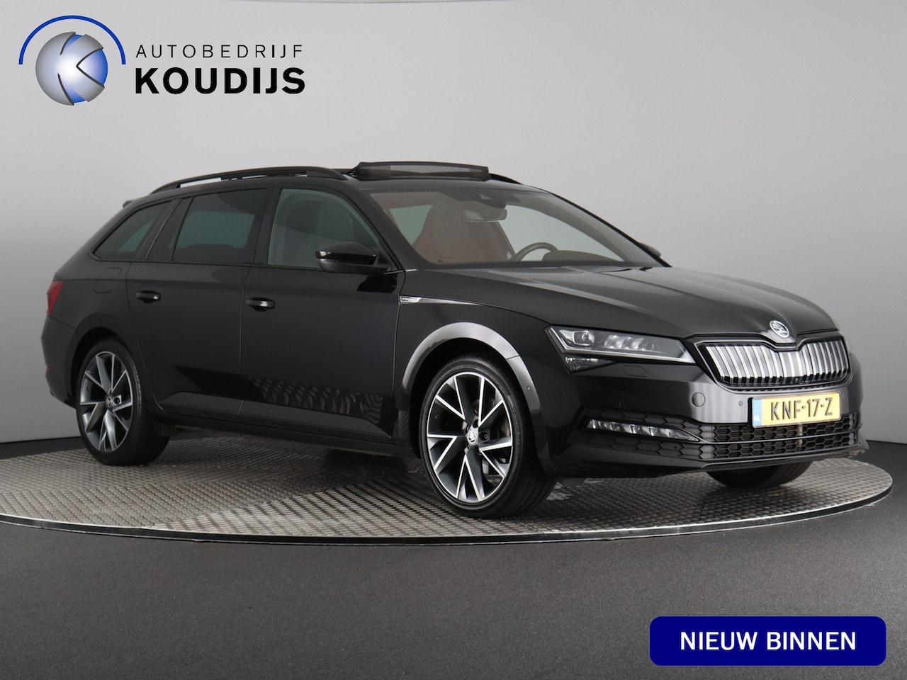 Skoda Superb Combi - 1.4 TSI iV Sportline Business 1.4 TSI iV Sportline Business (Pano / Elek. trekhaak / 360 Camera / ACC / Standkachel / Vo - AutoWereld.nl