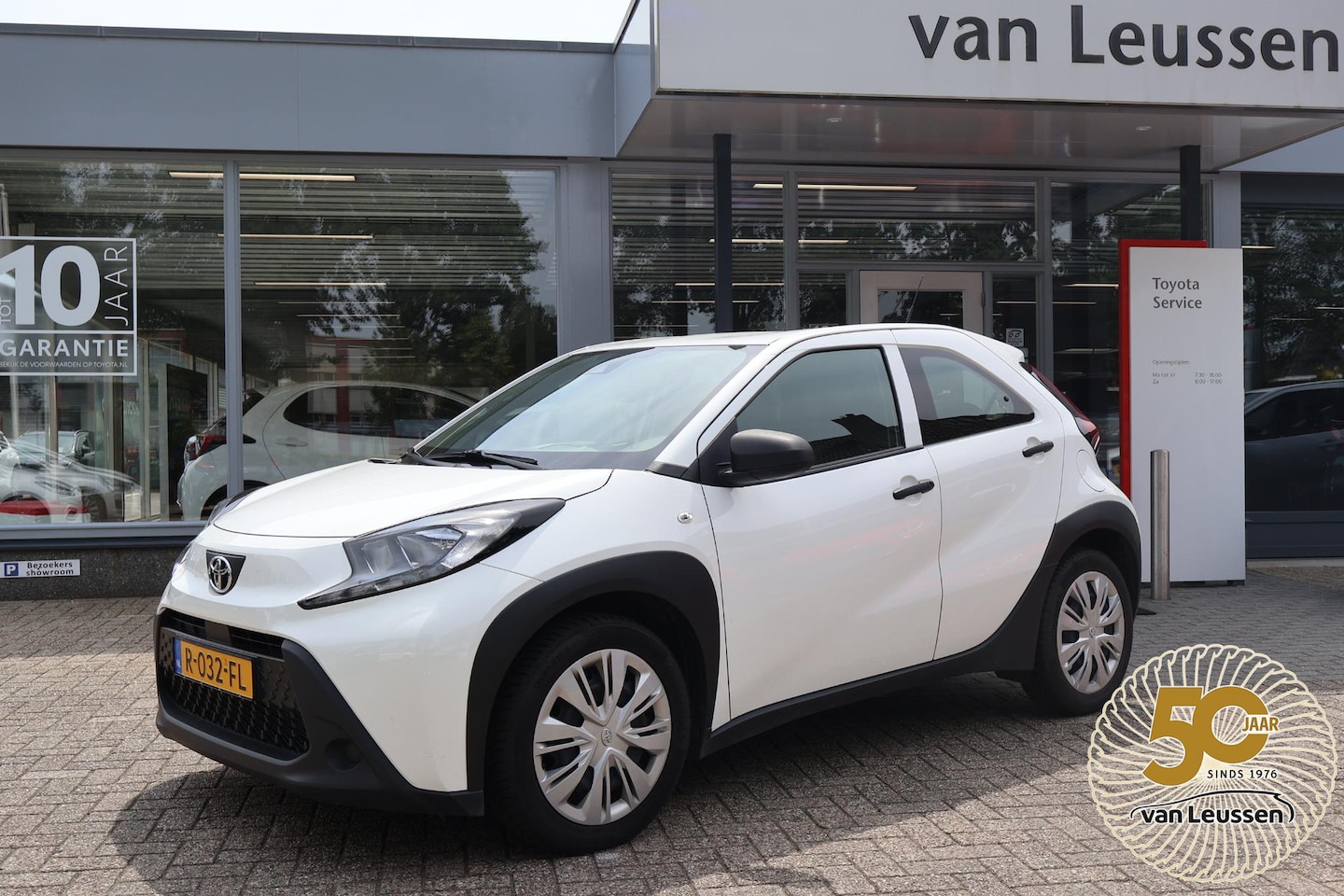Toyota Aygo X - 1.0 VVT-i MT AD-CRUISE AIRCO - AutoWereld.nl