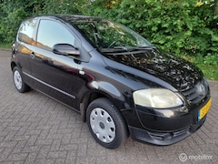 Volkswagen Fox - 1.4 I 75 PK Trendline Stuurbekr. APK 7-2027