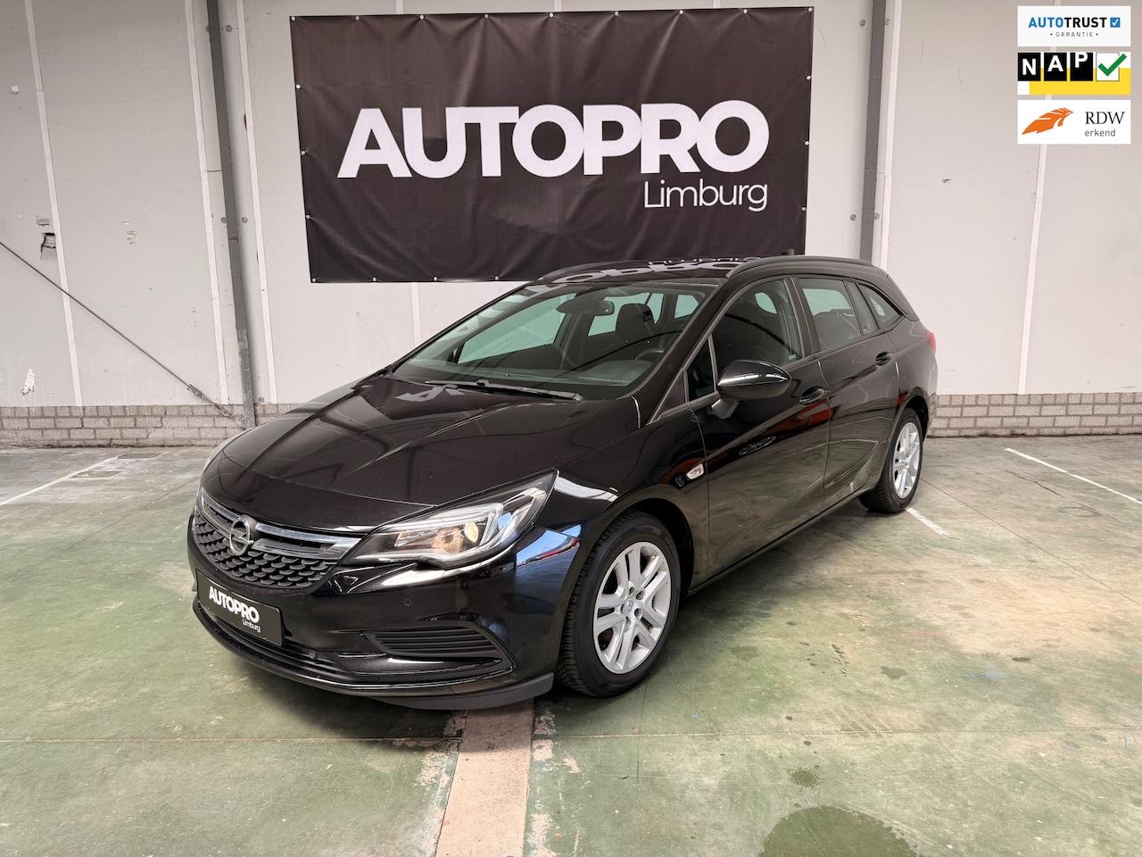 Opel Astra Sports Tourer - 1.6 CDTI Online Edition 1.6 CDTI Online Edition - AutoWereld.nl