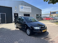 Skoda Fabia - 1.4-16V Ambiente| 5DRS| AIRCO| APK:10-12-2026