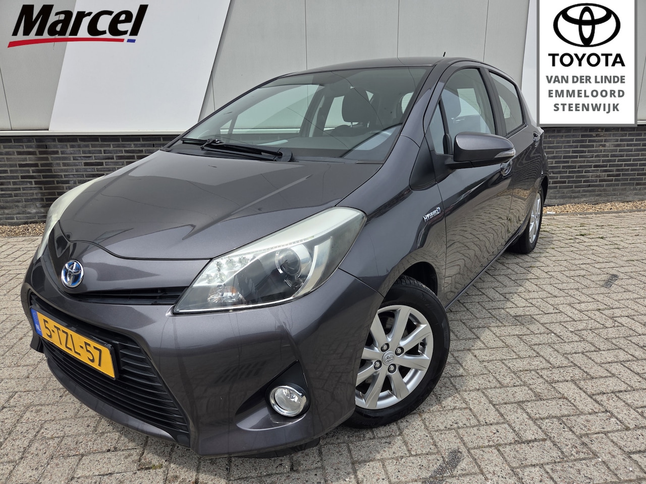 Toyota Yaris - 1.5 Full Hybrid Aspiration Aspiration - AutoWereld.nl