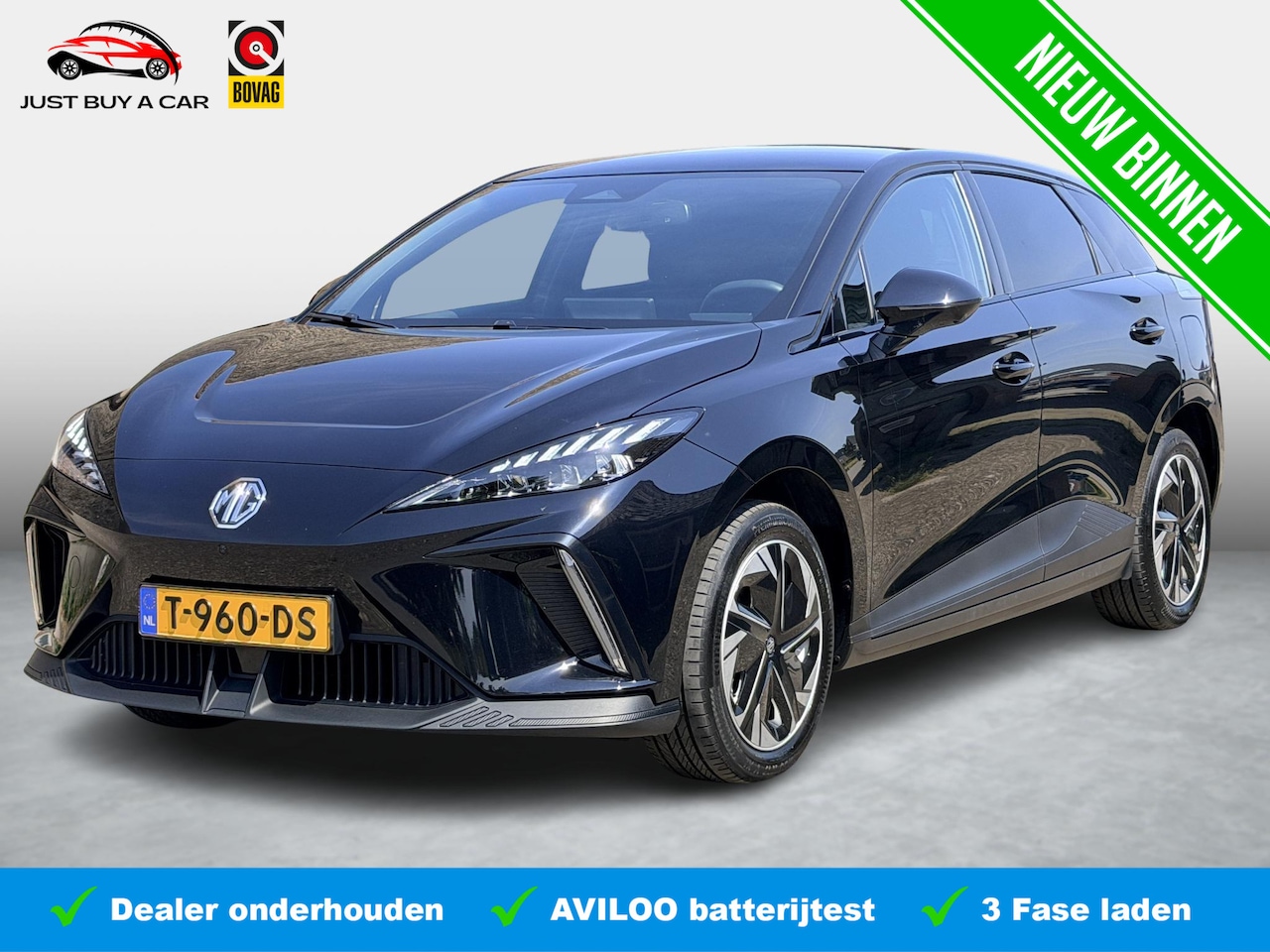 MG MG4 Electric - Luxury 64 kWh SoH 95,6% / Warmtepomp / 3 Fase / Stoel en Stuur verwarming / Dealergarantie - AutoWereld.nl