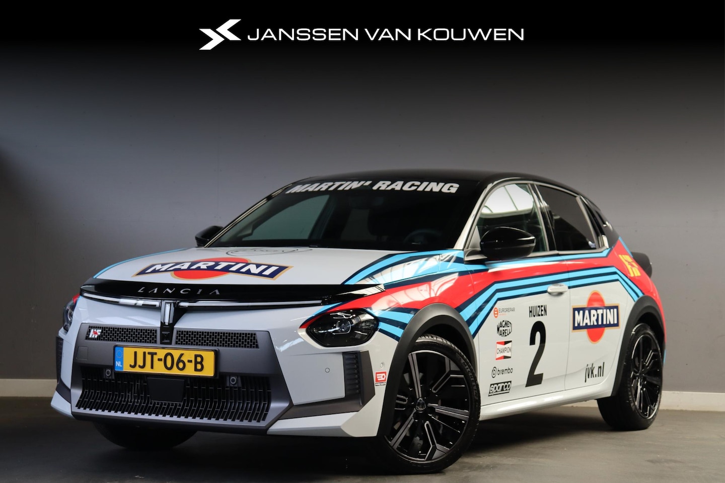 Lancia Y(psilon) - Ypsilon 1.2 Turbo Hybrid HF Line 110pk Martini racing livery - AutoWereld.nl
