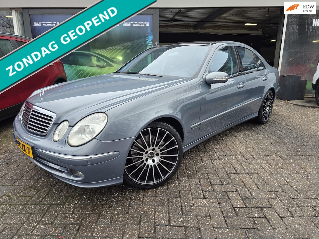 Mercedes-Benz E-klasse - 350 Avantgarde | EXPORT |PANO DAK DEFECT | LEDER | LMV | NAVI | - AutoWereld.nl
