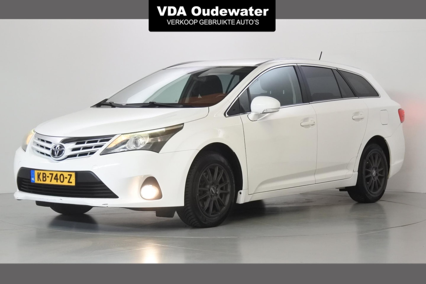 Toyota Avensis Wagon - 1.8 VVTi Business 1.8 VVTi Business - AutoWereld.nl