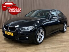 BMW 3-serie - 320i High Executive|Automaat|Climate Control|Navigatie|