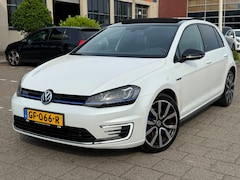 Volkswagen Golf - 1.4 TSI GTE l PANO