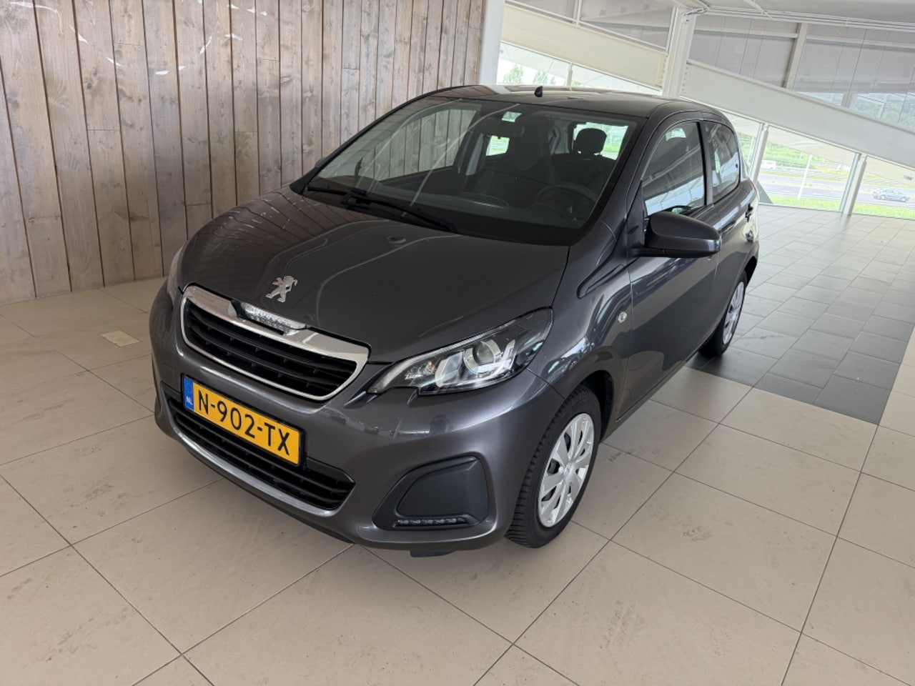 Peugeot 108 - 1.0 e-VTi Active 1.0 e-VTi Active - AutoWereld.nl
