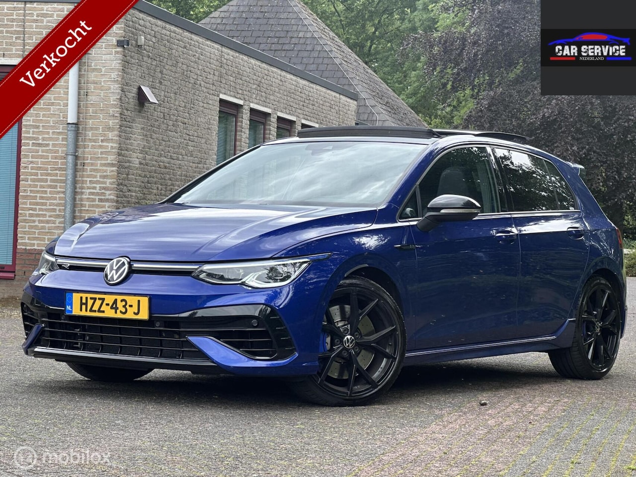 Volkswagen Golf - 2.0 TSI R 4Motion|PANO|HUD|H&K|AKRA|IQ LIGHT - AutoWereld.nl