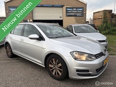 Volkswagen Golf - 1.6 TDI Highline BlueMotion