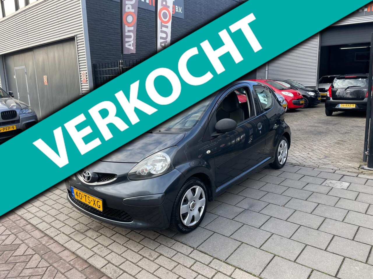 Toyota Aygo - 1.0-12V 3e Eigenaar! Stuurbekrachtiging NAP APK 1 Jaar - AutoWereld.nl