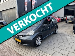 Toyota Aygo - 1.0-12V 3e Eigenaar Stuurbekrachtiging NAP APK 1 Jaar