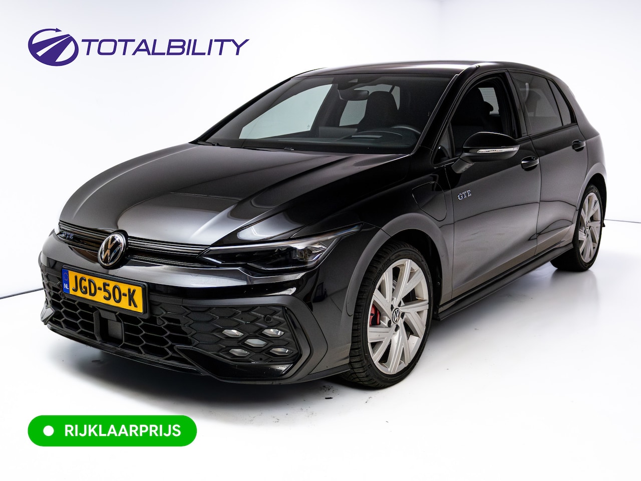 Volkswagen Golf - 1.5 eHybrid GTE Black 272 PK automaat | IQ Led | Elec. trekhaak | Headup | Stoel- & stuurv - AutoWereld.nl