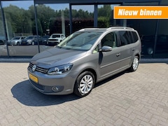 Volkswagen Touran - 1.2 TSI Highline BlueM 7-Persoons, Clima, Navi, Camera, Alcantara, Pdc