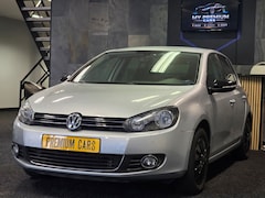 Volkswagen Golf - 1.2 TSI Highline BlueMotion NAVI / Camera / Carplay-Android
