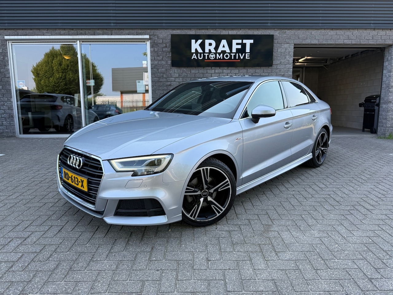 Audi A3 Limousine - 1.5 TFSI CoD 3 X S-Line | NAP | Virtual | Camera | Full LED | Dealer OH | Clima | Bluetoot - AutoWereld.nl