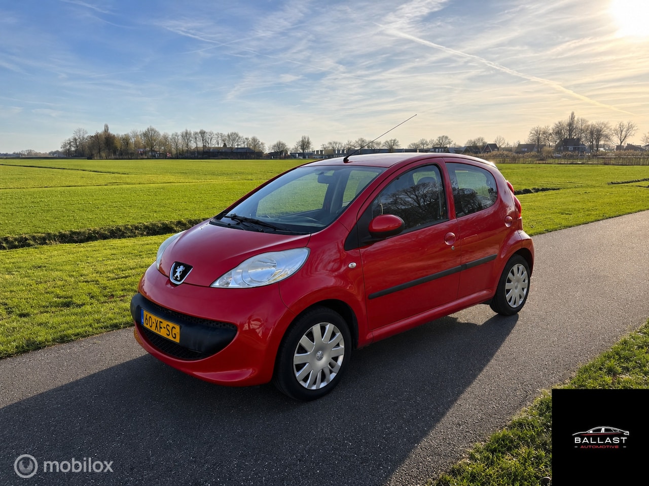 Peugeot 107 - 1.0-12V XS 1.0-12V XS - AutoWereld.nl