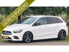 Mercedes-Benz B-klasse - 200 BUSINESS SOLUTION AMG 29.000KM NAVIGATIE PREMIUM, APPLE CARPLAY, STOELVERWARMING, SFEE