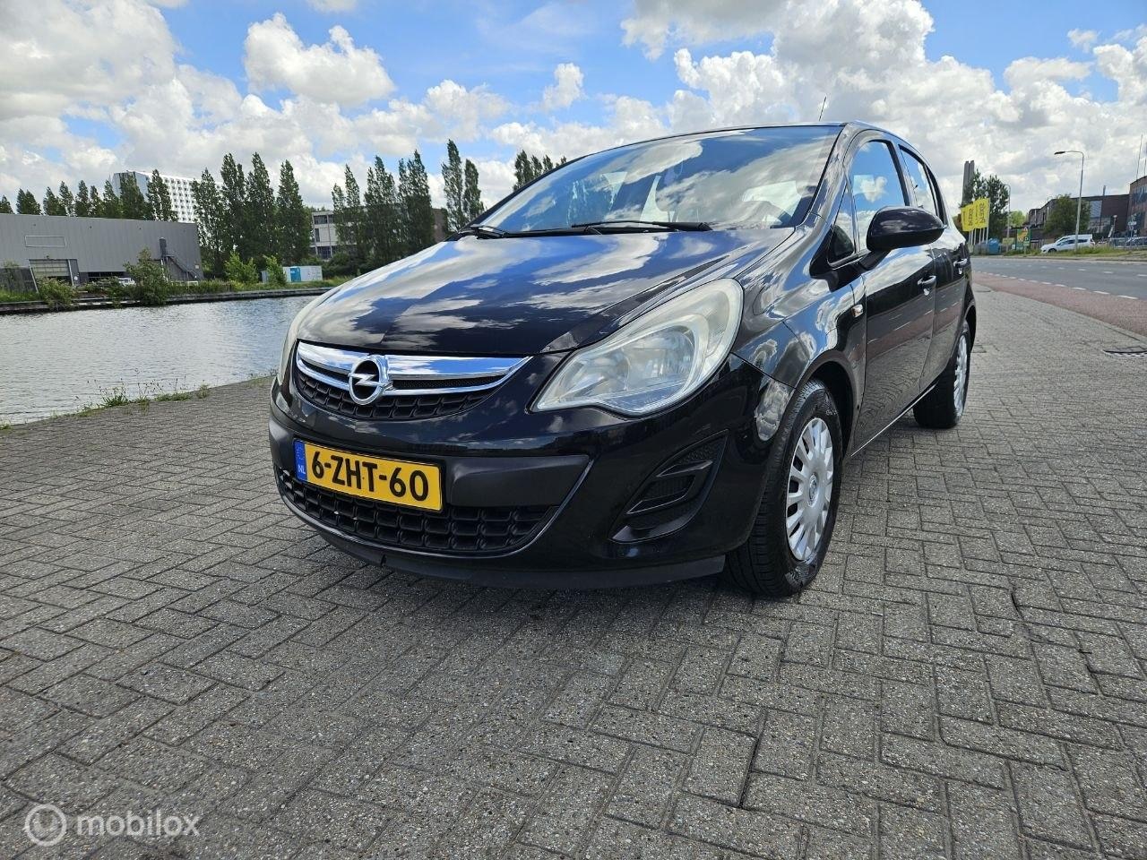 Opel Corsa - 1.2 EcoFlex Cosmo NIEUWE APK/AIRCO/ONDERHOUDSBEURT - AutoWereld.nl