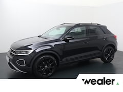 Volkswagen T-Roc - 1.5 TSI Style | 150 PK | Adaptive cruise control | Achteruitrijcamera | 18" velgen | Apple