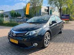 Toyota Avensis - 1.8 Dynamic - FULL OPTIONS - FACELIFT