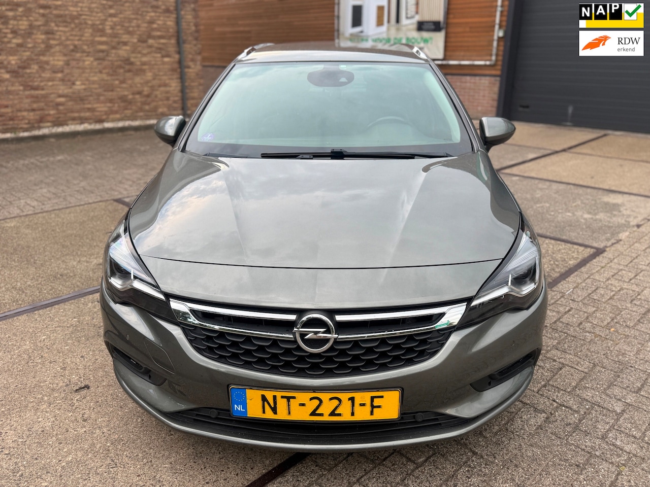 Opel Astra Sports Tourer - 1.4 Innovation ((( AUTOMAAT )) luxe model - AutoWereld.nl