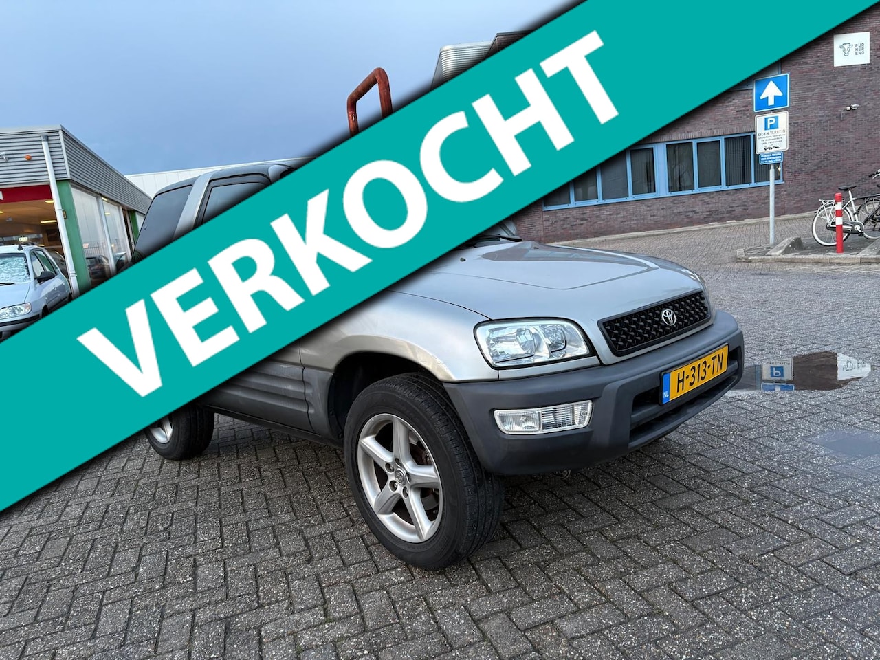 Toyota RAV4 - Toyota RAV4 1.8 VVT-i Luna|Benzine|4x4|Schuifdak - AutoWereld.nl