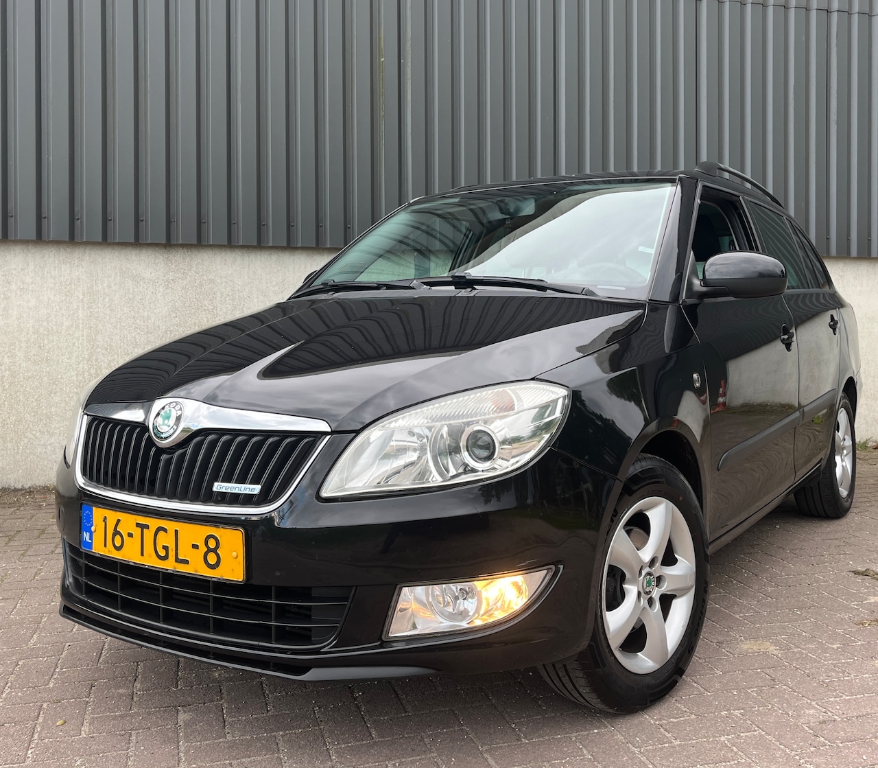 Skoda Fabia Combi - 1.2 TDI Greenline Airco | Apk 06-2027 | Trekhaak - AutoWereld.nl