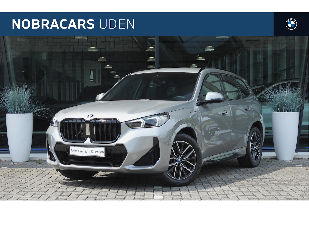 BMW X1 - xDrive25e M Sport Automaat / Sportstoelen / Comfort Access / Achteruitrijcamera / Adaptiev - AutoWereld.nl