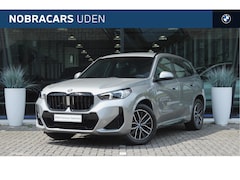 BMW X1 - xDrive25e M Sport Automaat / Sportstoelen / Comfort Access / Achteruitrijcamera / Adaptiev