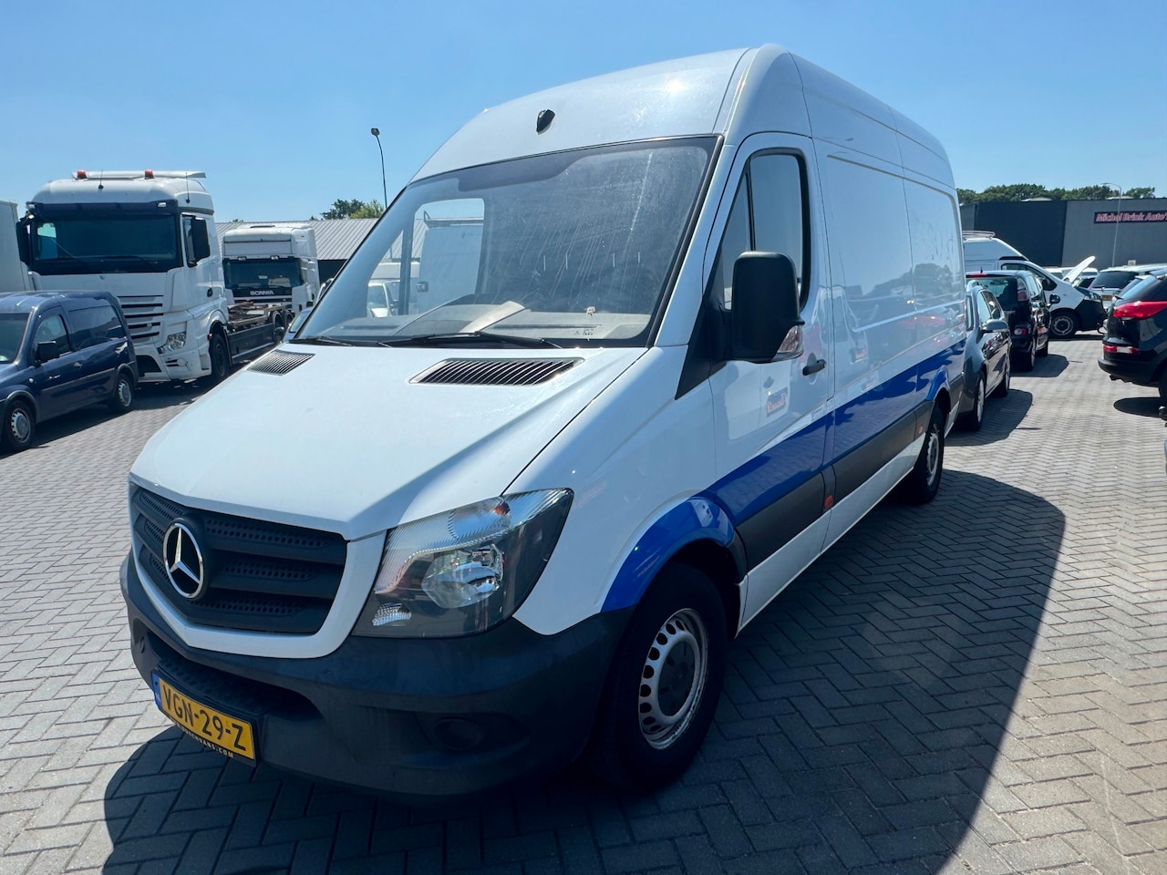 Mercedes-Benz Sprinter - 313 L2-H2 Airco 2016 179000 km - AutoWereld.nl