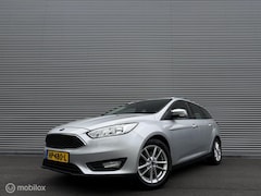 Ford Focus Wagon - 1.0 Titanium Edition | Trekhaak | Clima | Cruise | DB riem vervangen | Isofix