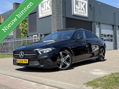 Mercedes-Benz A-klasse - 180 Luxury Line | Pano | Ambient Lights | Night