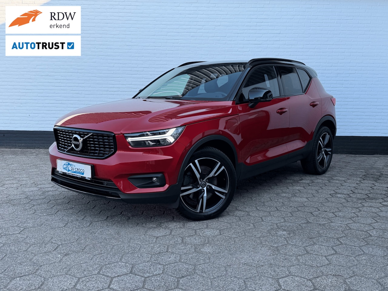 Volvo XC40 - 1.5 T5 Recharge R-Design TREKHAAK l ACC l CAMERA - AutoWereld.nl
