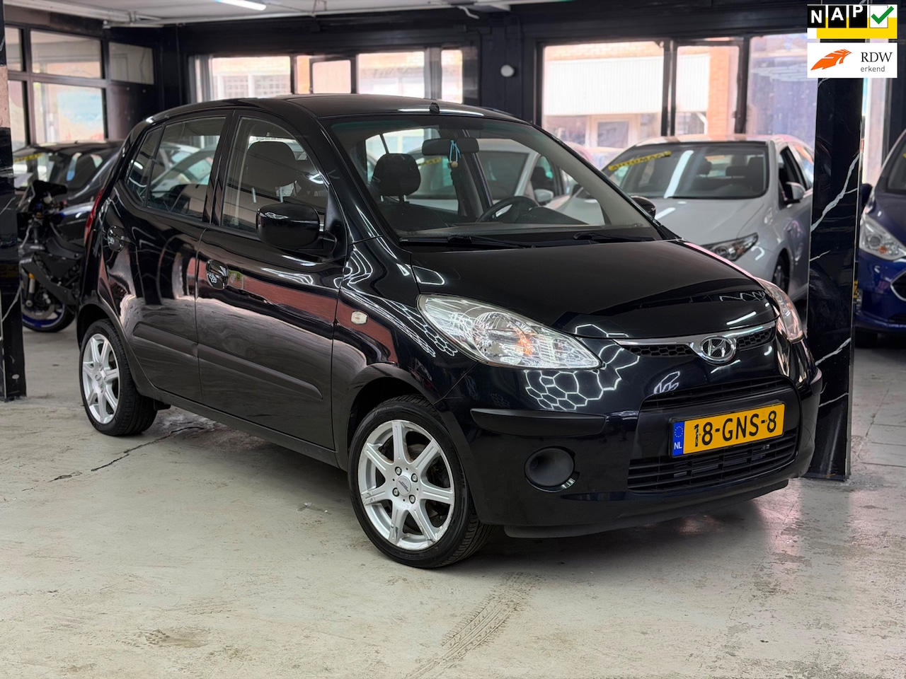 Hyundai i10 - 1.1 Dynamic Cool Automaat | Navi | Airco - AutoWereld.nl