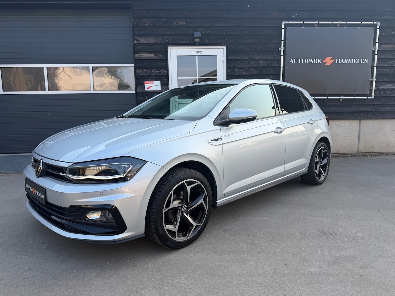 Volkswagen Polo - 1.0 TSI R-Line Dsg Camera Led Carplay - AutoWereld.nl