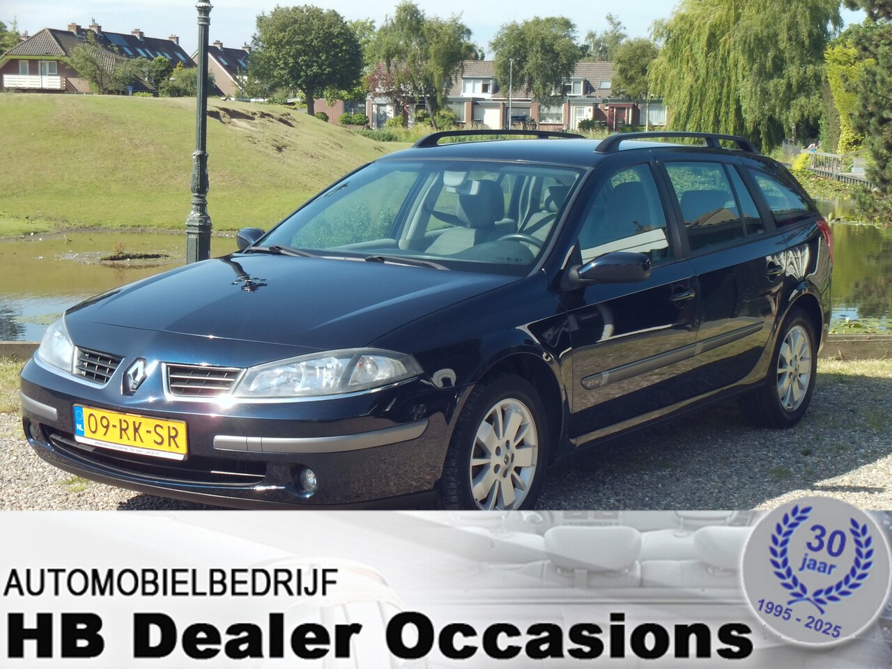 Renault Laguna Grand Tour - 2.0-16V Expression - Airco - AutoWereld.nl