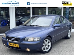 Volvo S60 - 2.4 5 cilinder 170pk, Edition, Leder, clima, cruise, trekhaak
