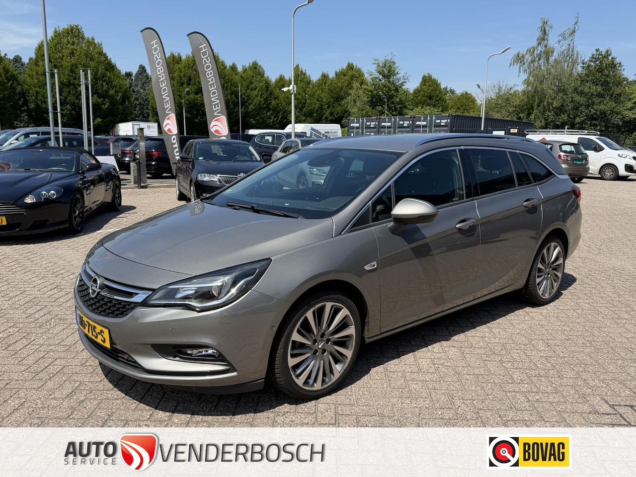 Opel Astra Sports Tourer - 1.4 Innovation 150pk | Stoel-/Stuurverwarming | Camera | Trekhaak 1.400 kg - AutoWereld.nl