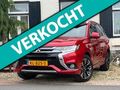 Mitsubishi Outlander - 2.0 PHEV Executive Edition|Navi|PDC|Prachtige auto