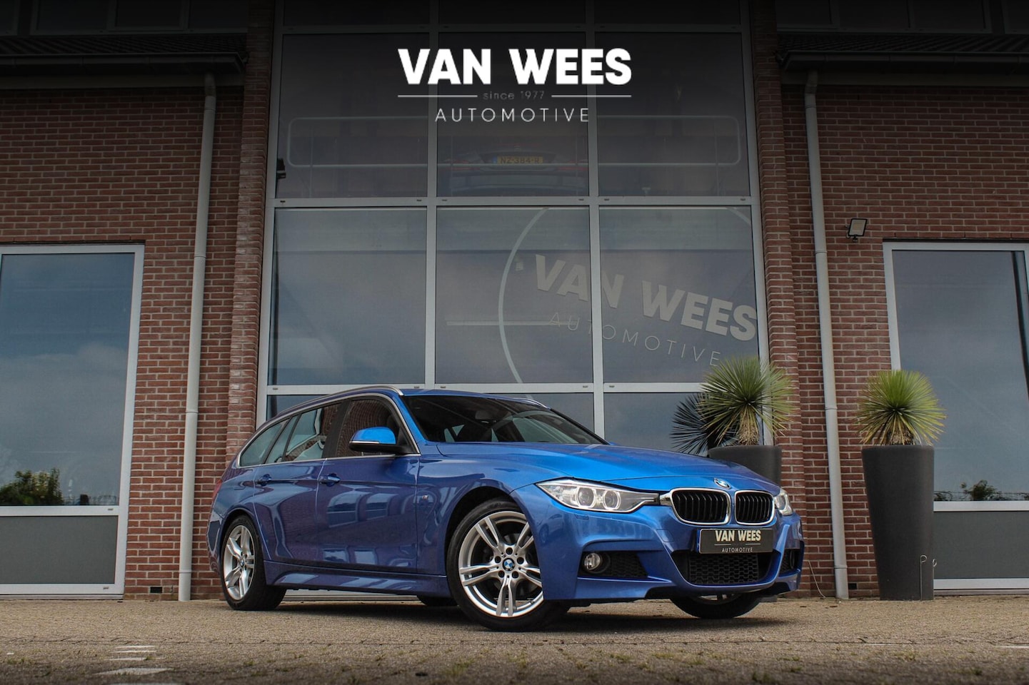 BMW 3-serie Touring - 316i Limited Series M Sport | NL auto | Xenon | Navigatie Professional | Bluetooth | Cruis - AutoWereld.nl