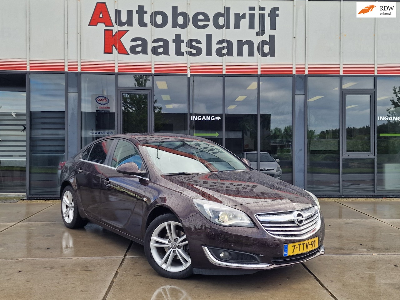 Opel Insignia - 1.4 T EcoFLEX Business+ - Xenon - Topstaat! - Trekhaak - 2014 - AutoWereld.nl