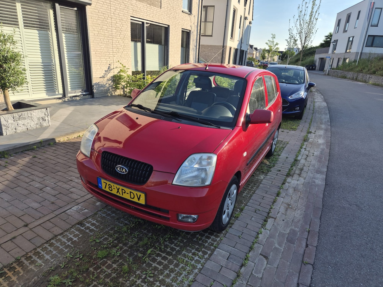 Kia Picanto - 1.0 D-light Airco - AutoWereld.nl