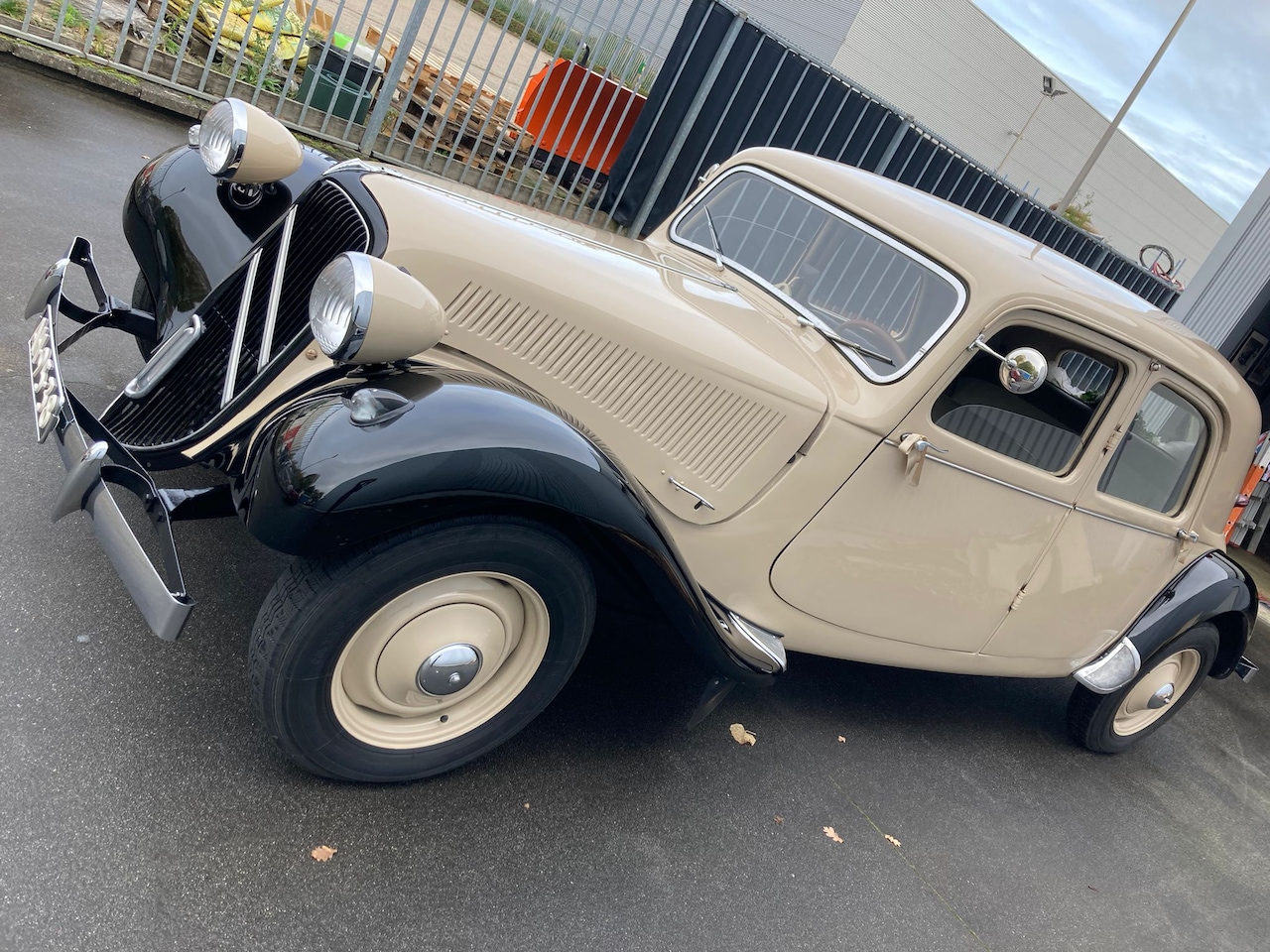 Citroën Traction - BN normal - AutoWereld.nl